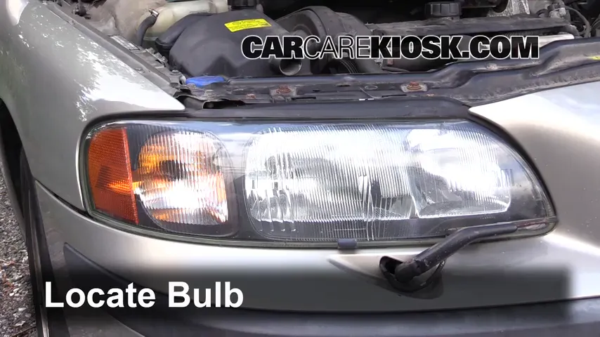 2001 Volvo V70 2.4L 5 Cyl. Lights Parking Light (replace bulb)